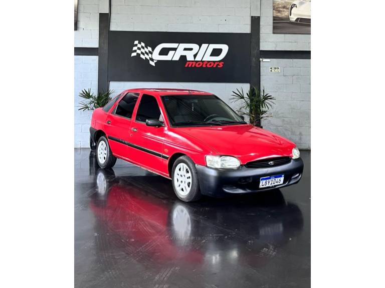 FORD - ESCORT - 1998/1998 - Vermelha - R$ 12.900,00