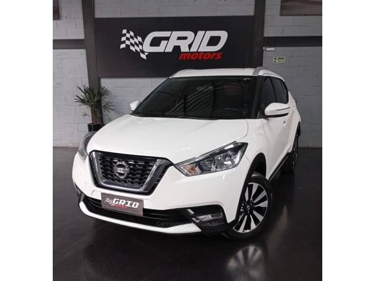 NISSAN - KICKS - 2017/2017 - Branca - R$ 81.900,00
