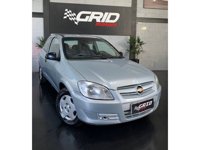CHEVROLET - CELTA - 2010/2011 - Prata - R$ 27.900,00