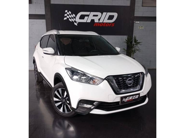 NISSAN - KICKS - 2017/2017 - Branca - R$ 81.900,00