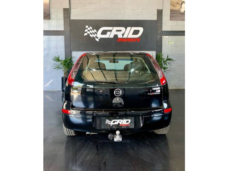 CHEVROLET - CORSA - 2004/2004 - Preta - R$ 25.900,00