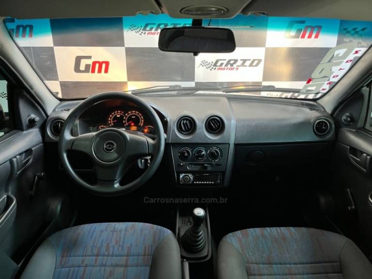CHEVROLET - CELTA - 1994/1994 - Prata - R$ 29.900,00