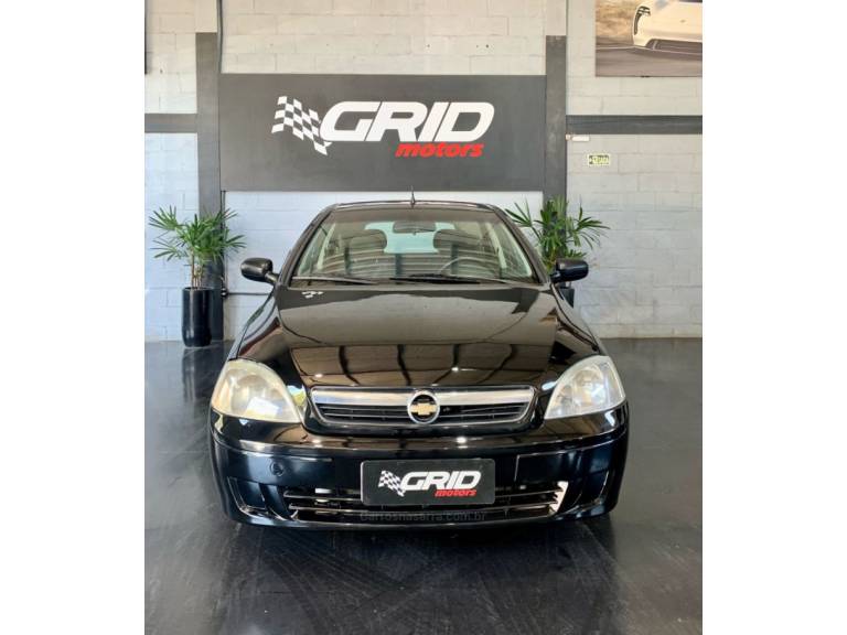 CHEVROLET - CORSA - 2004/2004 - Preta - R$ 25.900,00