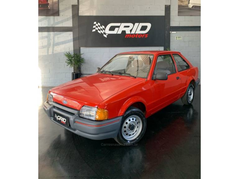 FORD - ESCORT - 1994/1994 - Vermelha - R$ 19.900,00