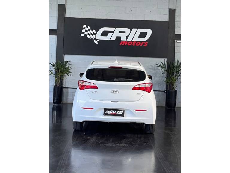 HYUNDAI - HB20 - 2015/2015 - Branca - R$ 47.900,00