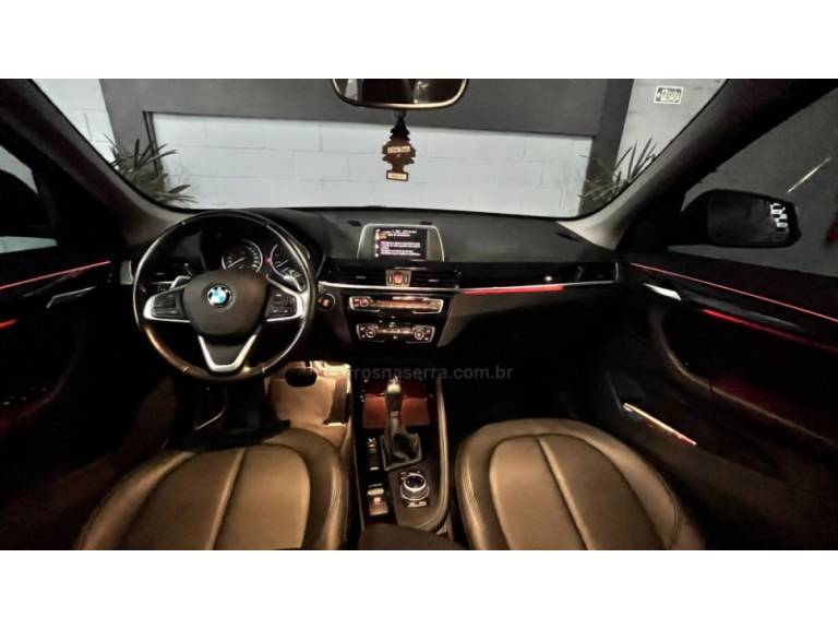 BMW - X1 - 2017/2017 - Cinza - R$ 128.900,00